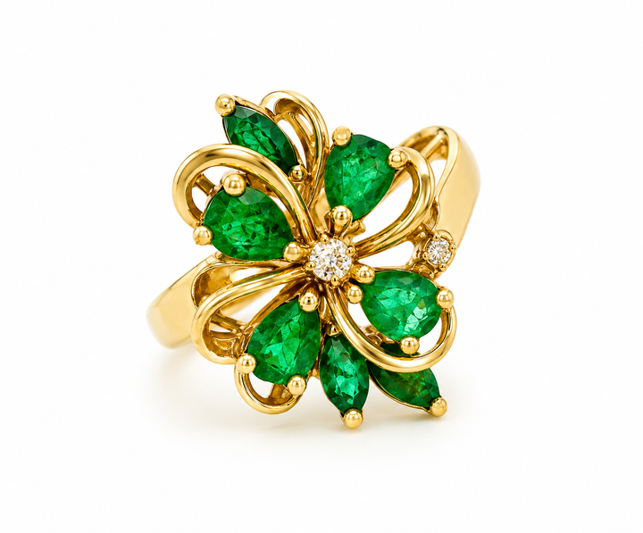 Vintage 14k Yellow Gold Emerald Floral Cluster Cocktail Ring