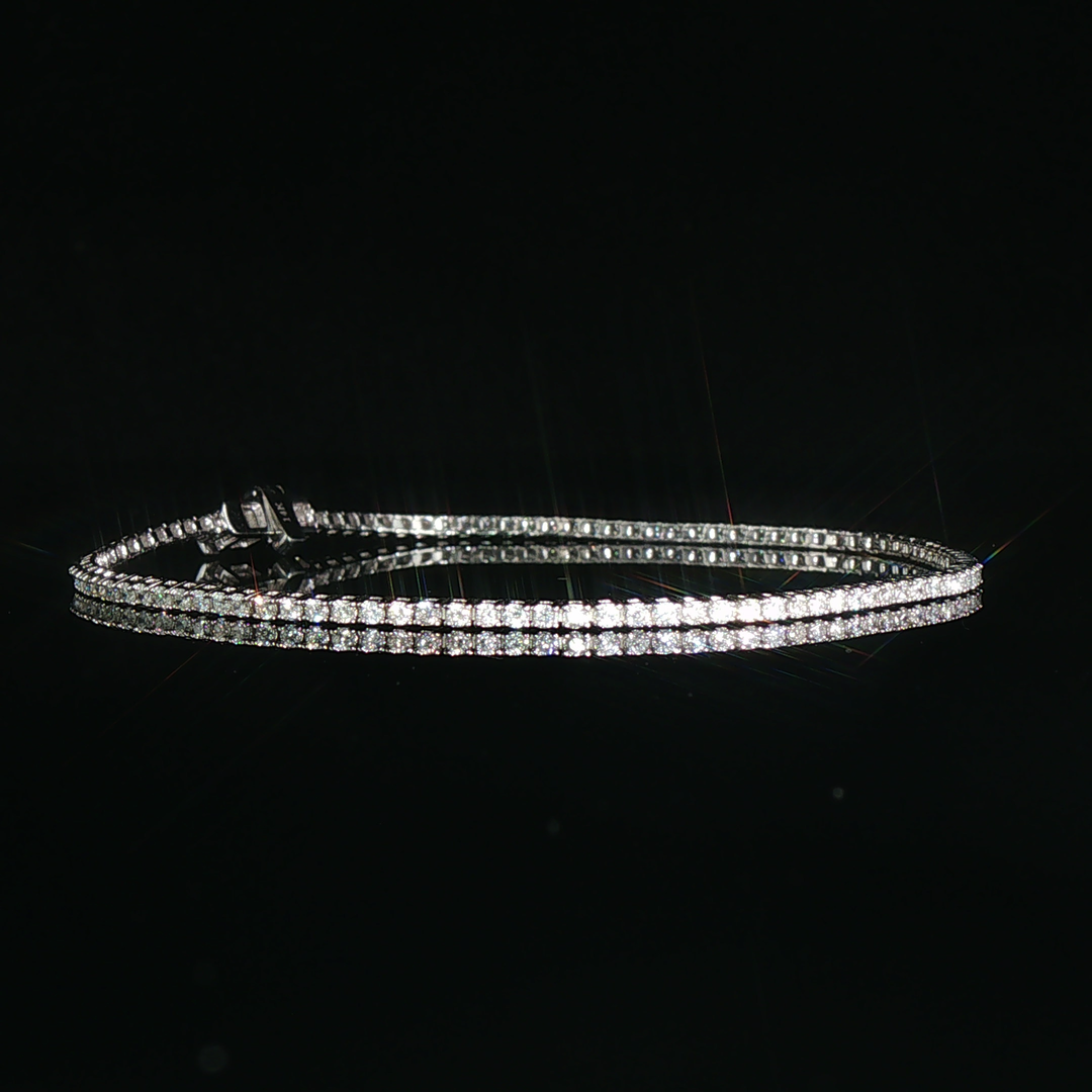 Classic Diamond Tennis Bracelet in White Gold