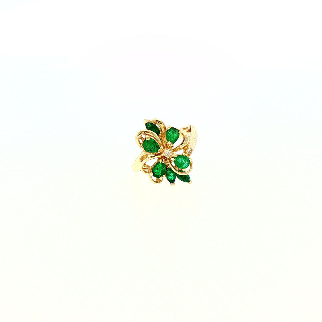 Vintage 14k Yellow Gold Emerald Floral Cluster Cocktail Ring
