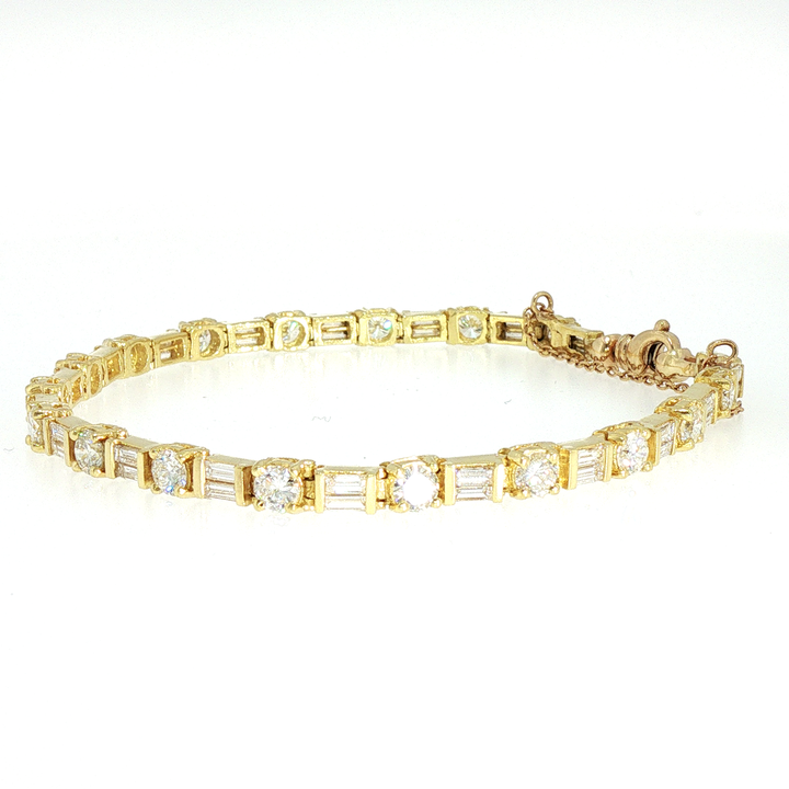 Yellow Gold Alternating Round and Baguette Diamond Tennis Bracelet