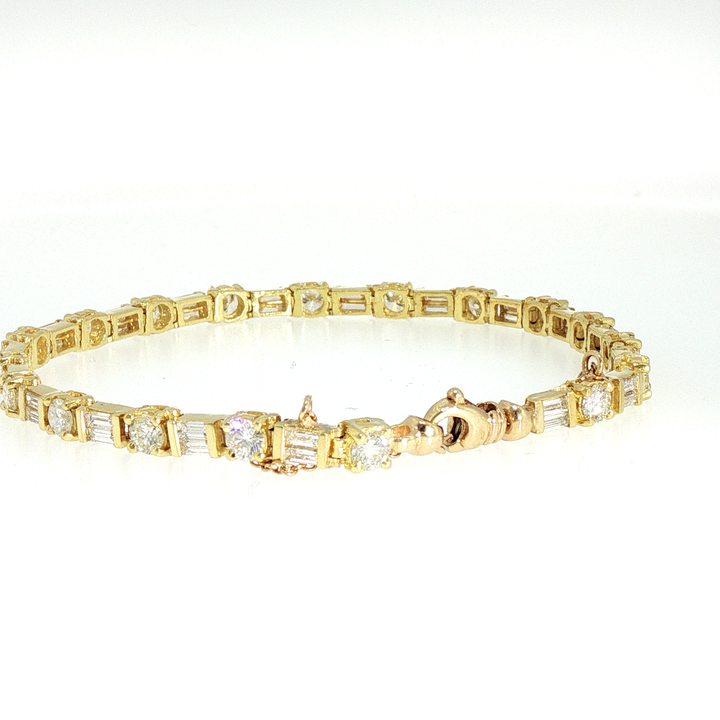 Yellow Gold Alternating Round and Baguette Diamond Tennis Bracelet
