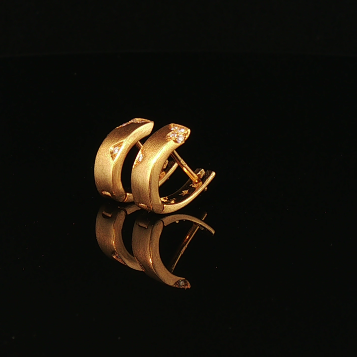 18k Yellow Gold Diamond Accent Matte Hoop Earrings