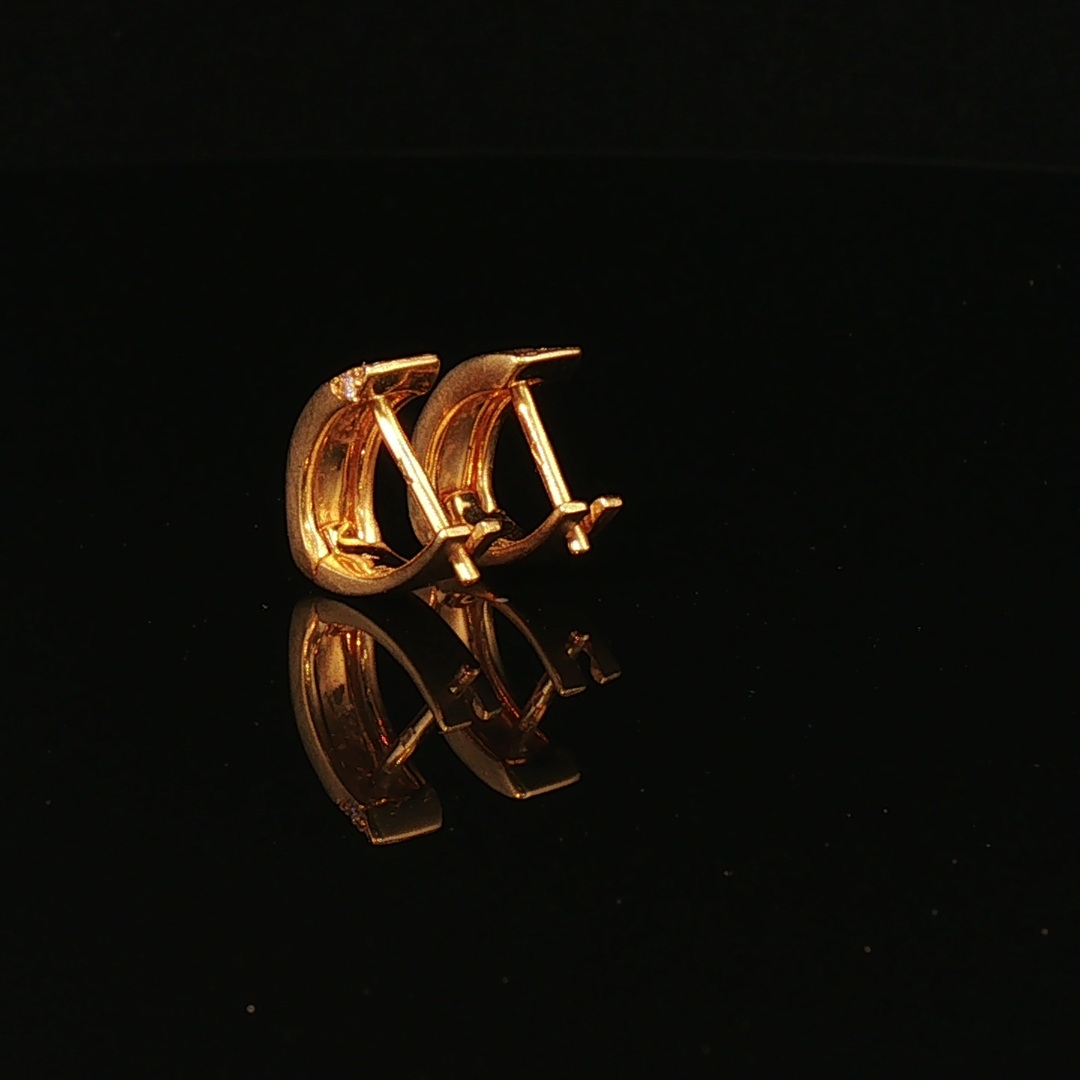 18k Yellow Gold Diamond Accent Matte Hoop Earrings