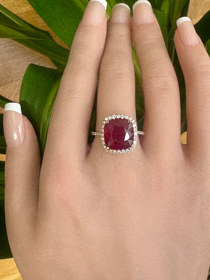 7.37 CTW Ruby Diamond Ring