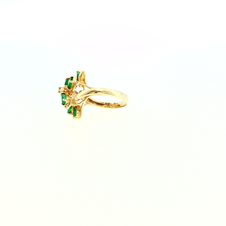 Vintage 14k Yellow Gold Emerald Floral Cluster Cocktail Ring