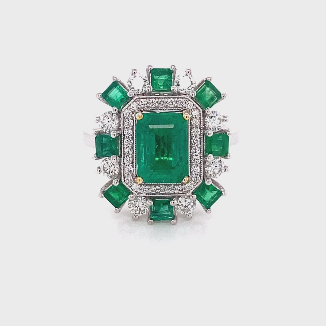 18k Emerald Diamond Ring